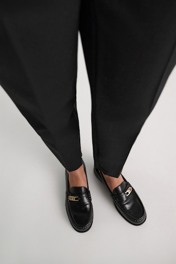 Dorothee Schumacher Loafers mit Signature D-Rings pure black
