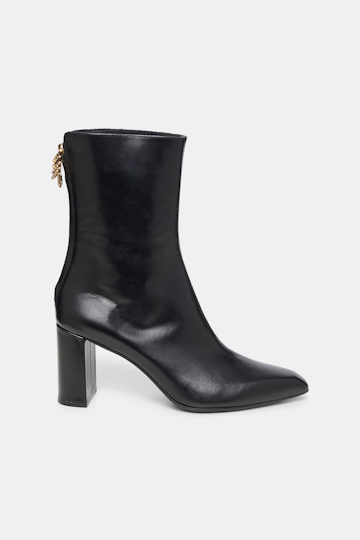 Dorothee Schumacher Bootie mit D-Ring Detail pure black
