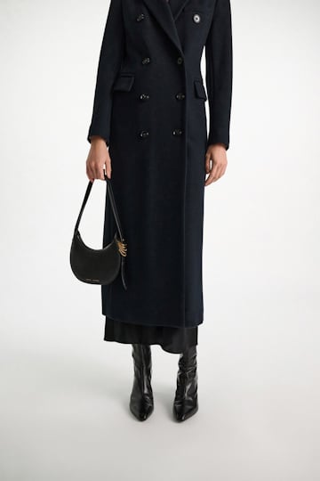 Dorothee Schumacher Half Moon Mini Bag aus weichem Kalbsleder mit D-Rings black