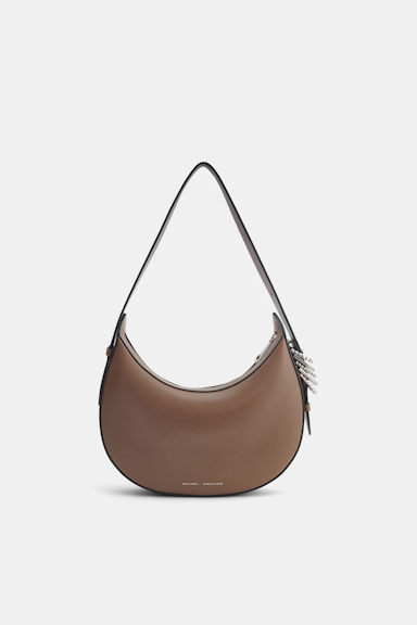 Dorothee Schumacher Half Moon Bag aus weichem Kalbsleder mit D-Rings taupe