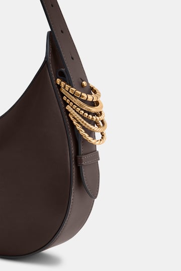 Dorothee Schumacher Half Moon Bag aus weichem Kalbsleder mit D-Rings Dark Chocolate