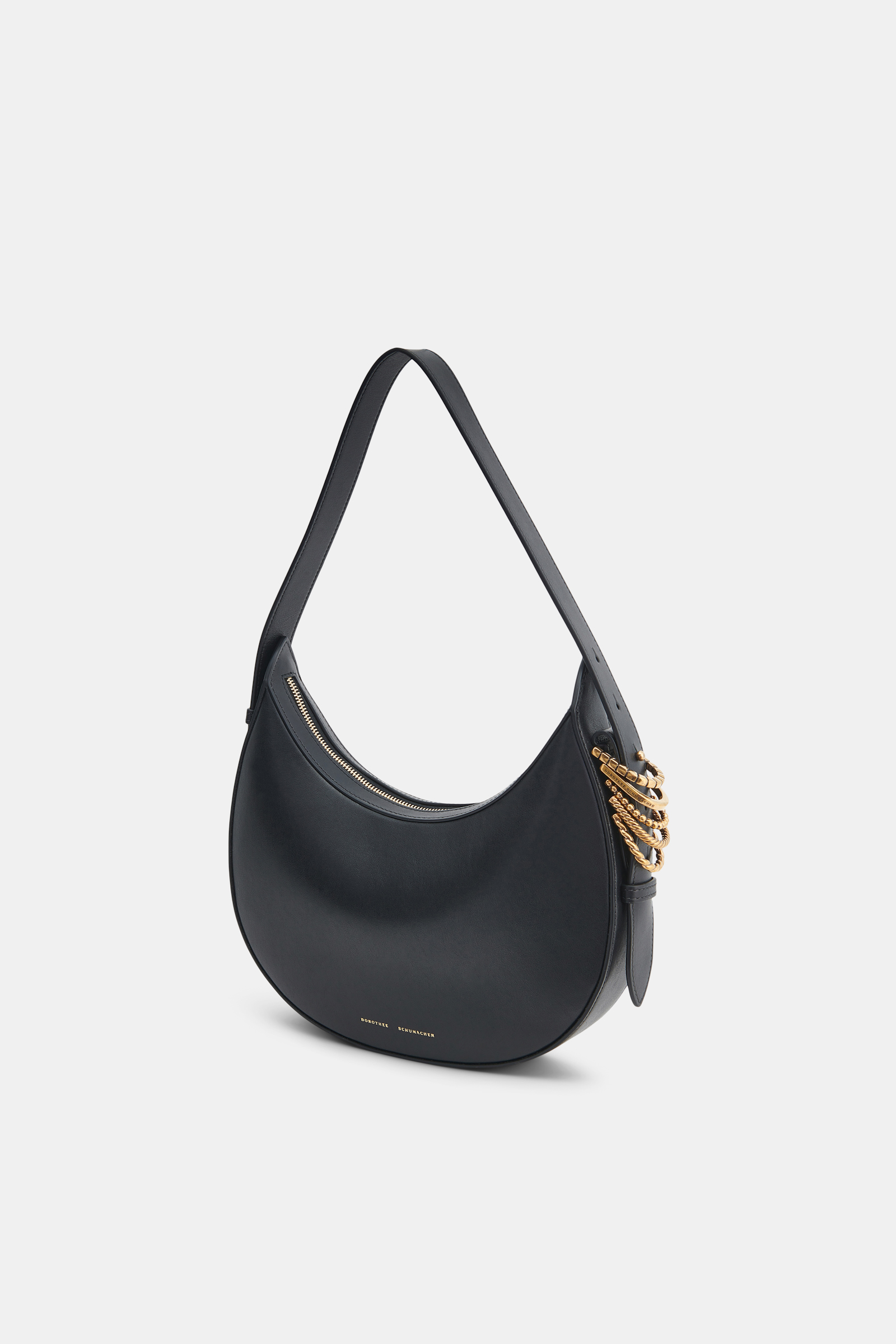 Dorothee Schumacher Half Moon Bag aus weichem Kalbsleder mit D-Rings black