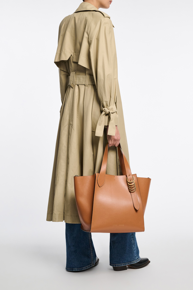 Dorothee Schumacher Tote Bag in soft calf leather with D-ring hardware tan