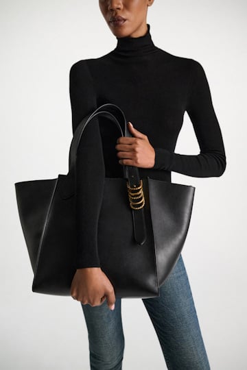 Dorothee Schumacher Tote aus weichem Kalbsleder mit D-Rings black