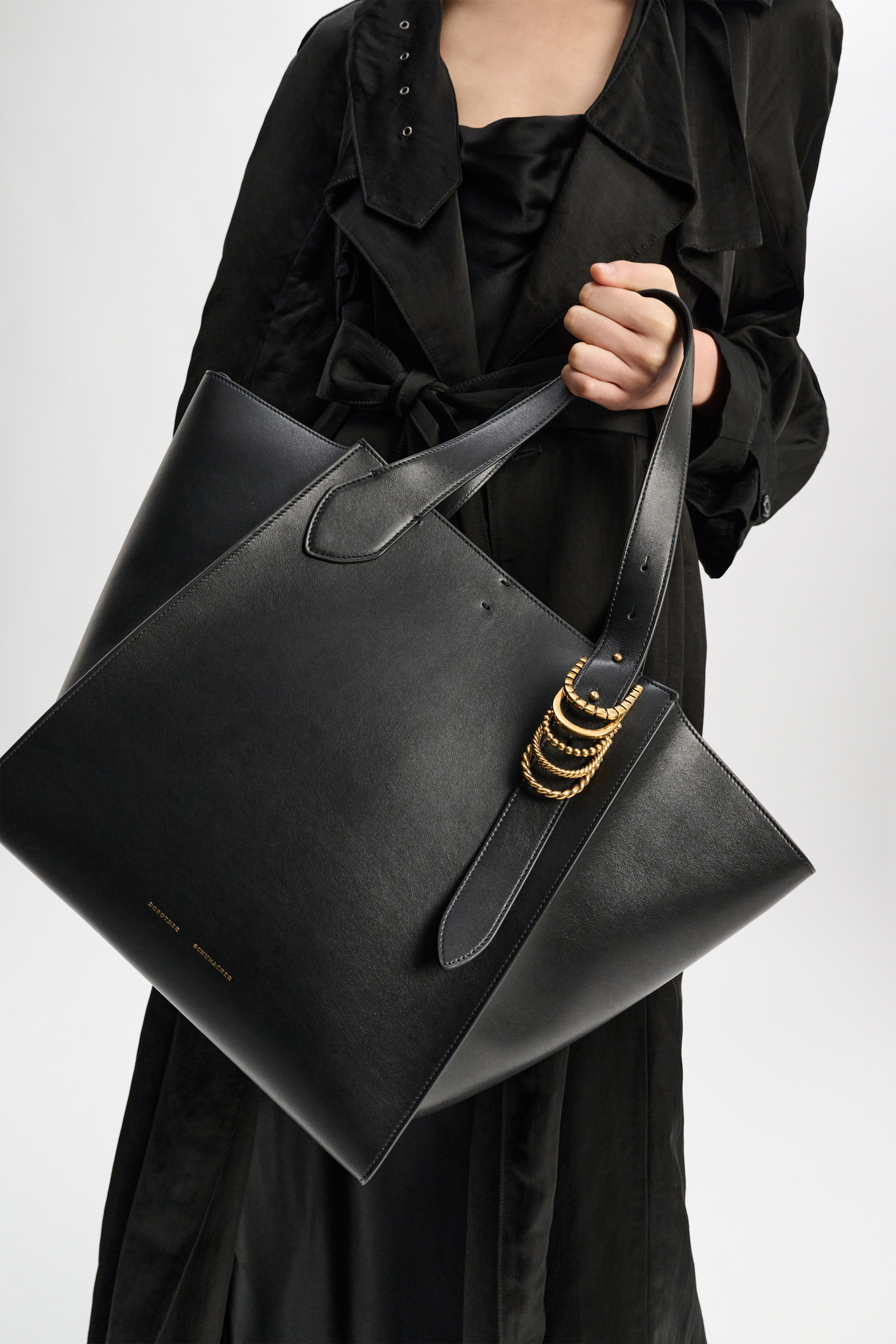 Dorothee Schumacher Tote Bag in soft calf leather with D-ring hardware black