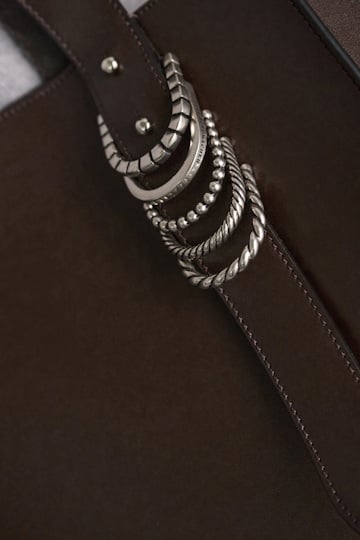 Dorothee Schumacher XL-Tote aus weichem Kalbsleder mit D-Rings dark brown/silver