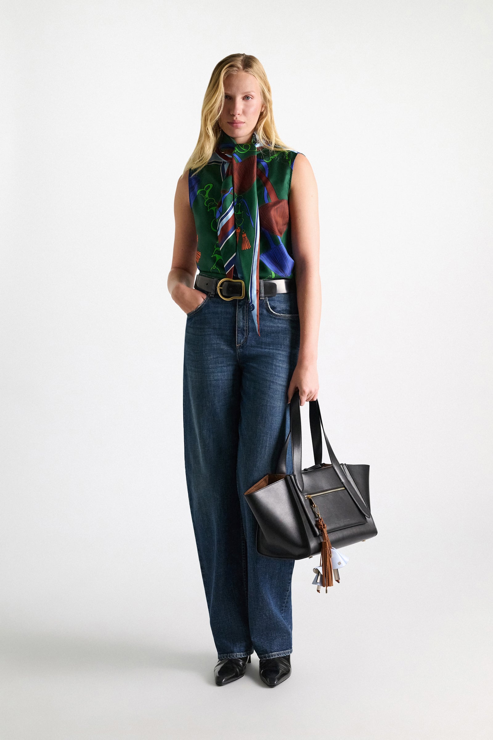 Dorothee Schumacher Horizontal tote bag in soft calf leather black