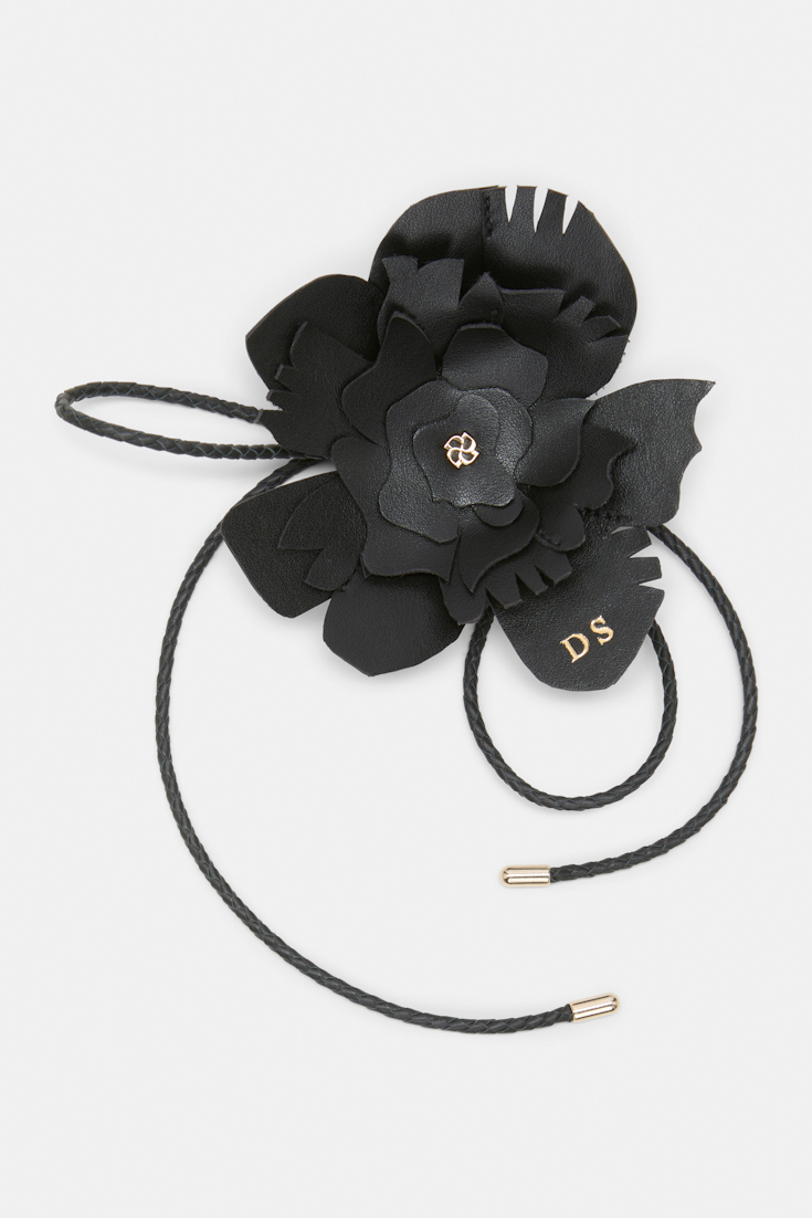 Dorothee Schumacher Handgefertigtes Flower-Accessoire aus Leder black