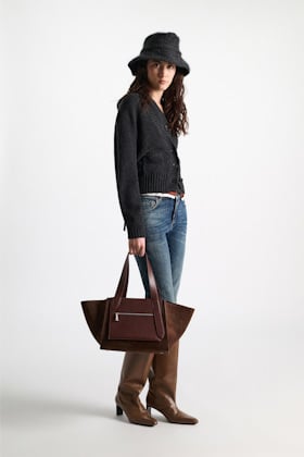 Dorothee Schumacher Horizontale Tote Bag aus Kalbswildleder sequoia