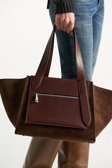 Dorothee Schumacher Horizontale Tote Bag aus Kalbswildleder sequoia