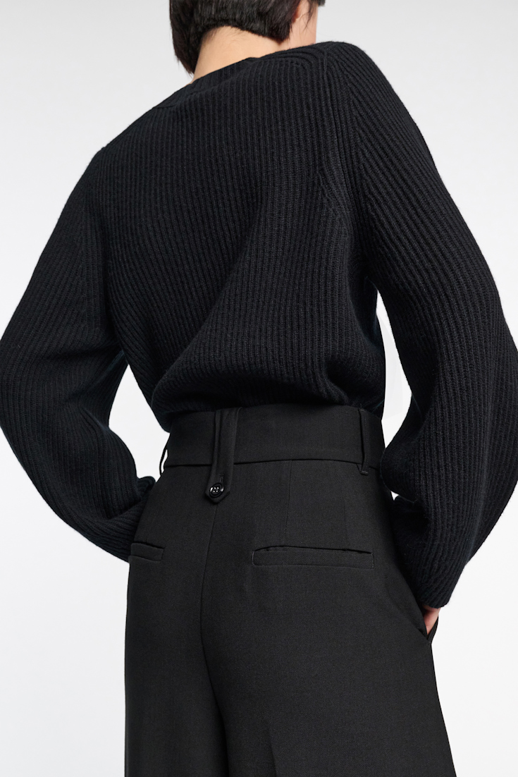 Dorothee Schumacher Ribbed knit sweater in Merino-cashmere pure black