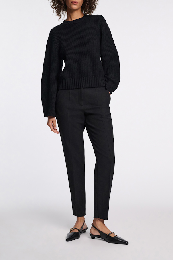 BOLD VOLUMES pullover