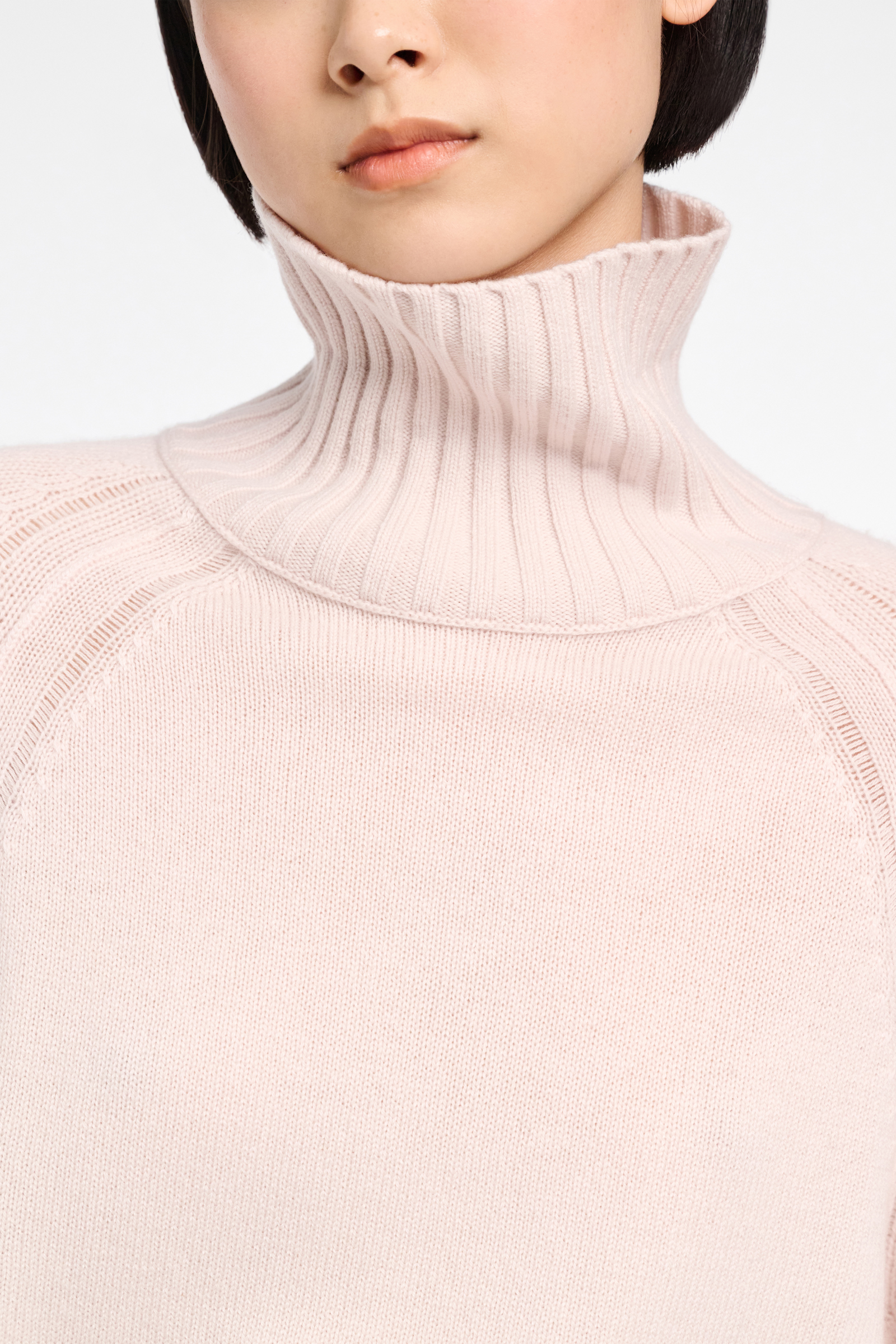 Dorothee Schumacher Turtleneck pullover in Merino-cashmere medium creme