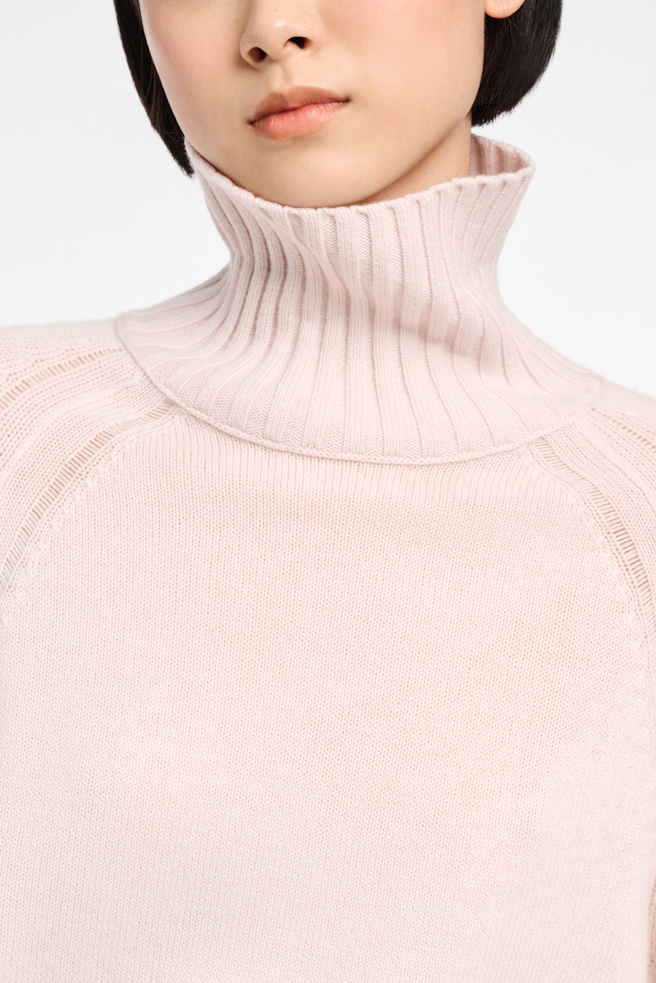 Dorothee Schumacher Turtleneck pullover in Merino-cashmere medium creme