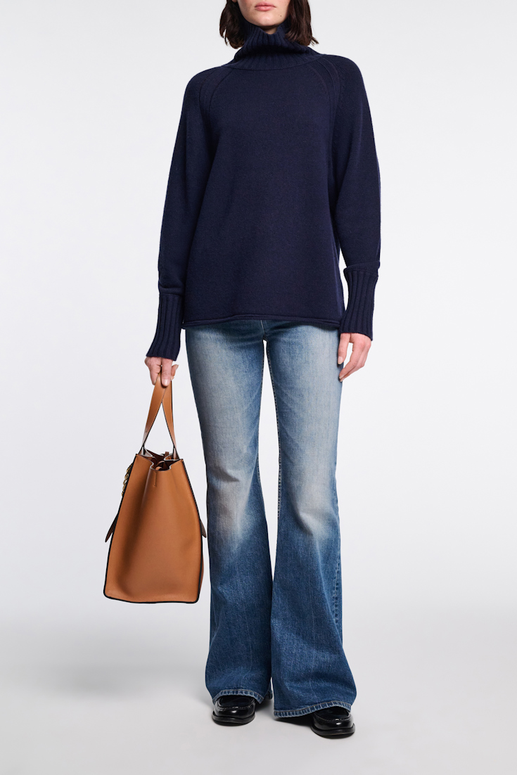 Dorothee Schumacher Turtleneck pullover in Merino-cashmere true navy