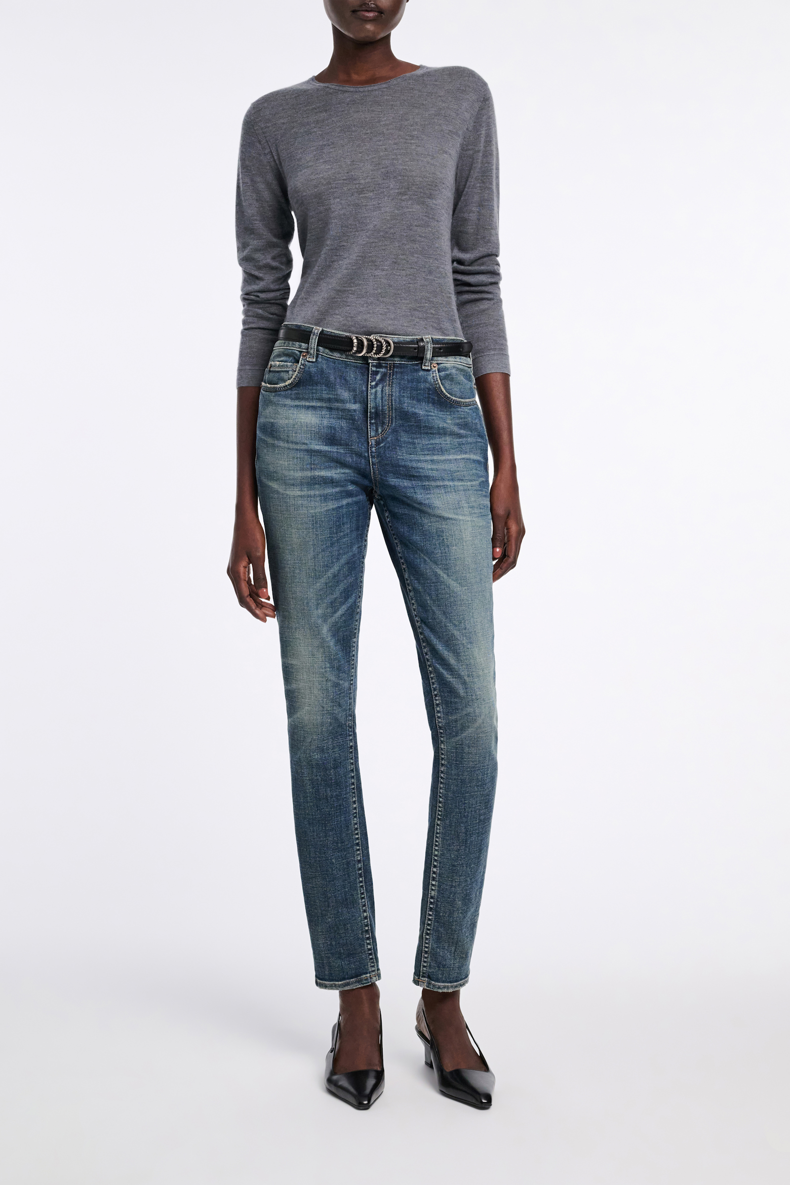 Dorothee Schumacher Round neck sweater in pure cashmere basalt grey