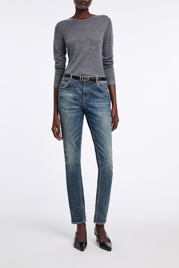 Dorothee Schumacher Round neck sweater in pure cashmere basalt grey