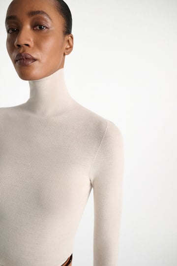Dorothee Schumacher Rollkragenpullover aus Merino camellia white