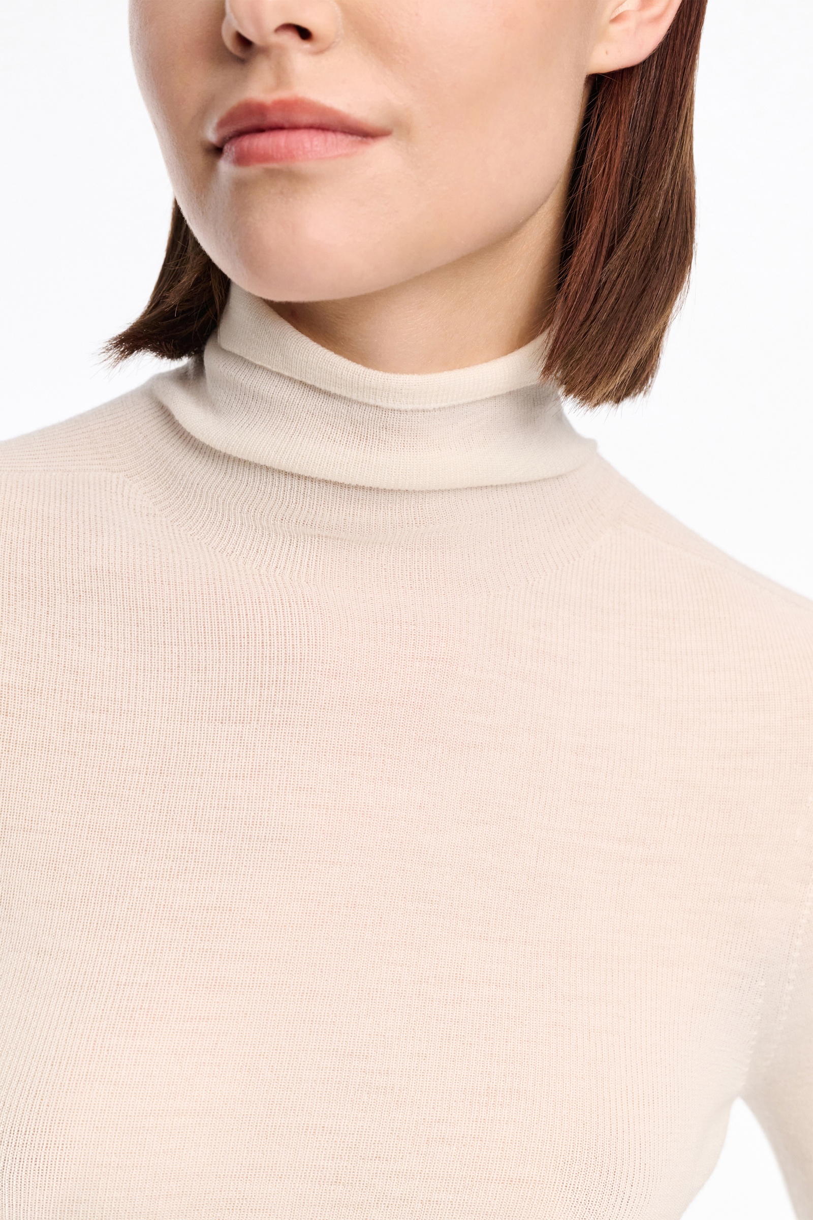 Dorothee Schumacher Seamless turtleneck pullover camellia white