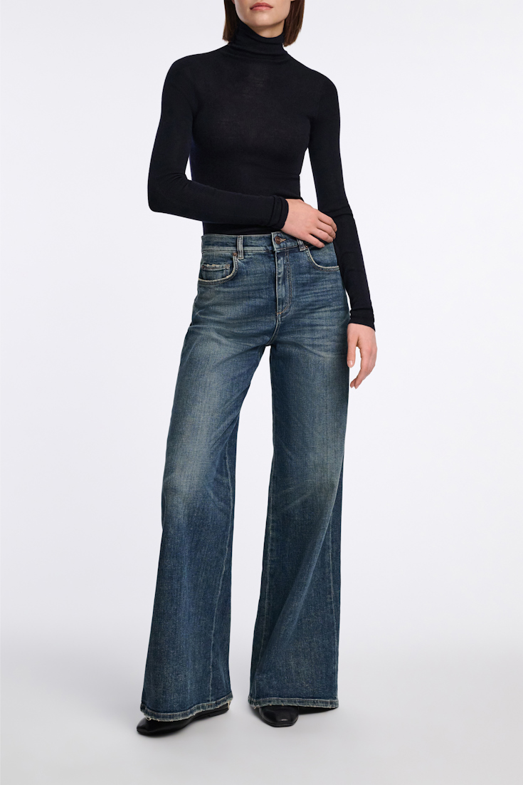 Dorothee Schumacher Seamless turtleneck pullover dark navy
