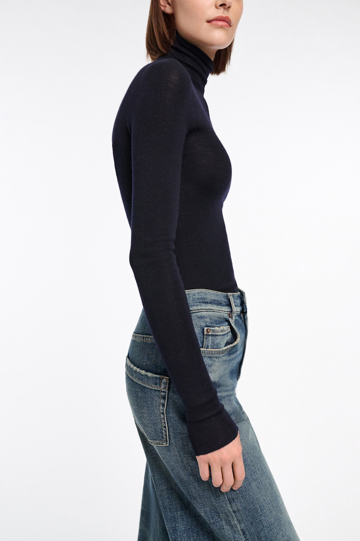 Dorothee Schumacher Seamless turtleneck pullover dark navy
