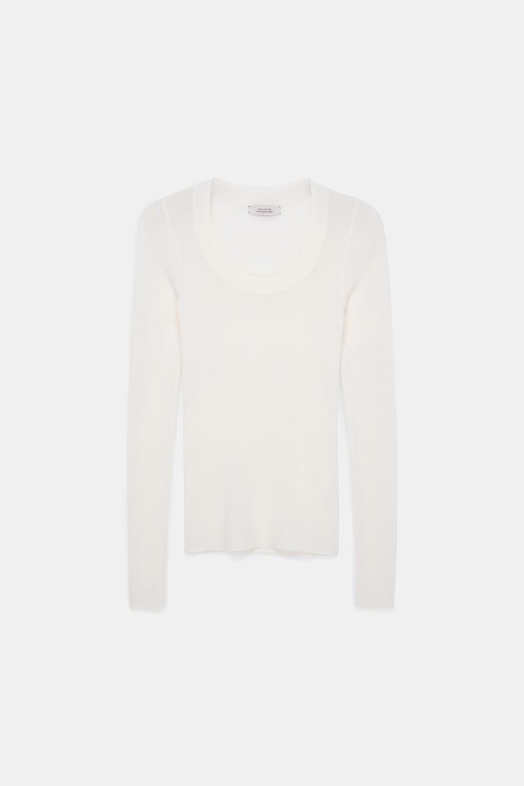 Dorothee Schumacher Pullover with deep scoop neckline camellia white