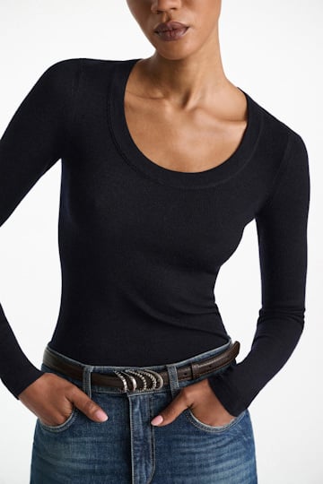 Dorothee Schumacher Pullover mit tiefem Rundhalsausschnitt aus Merino dark navy