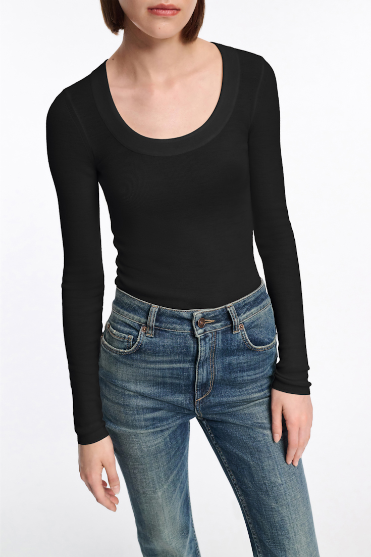 Dorothee Schumacher Pullover mit tiefem Rundhalsausschnitt aus Merino pure black