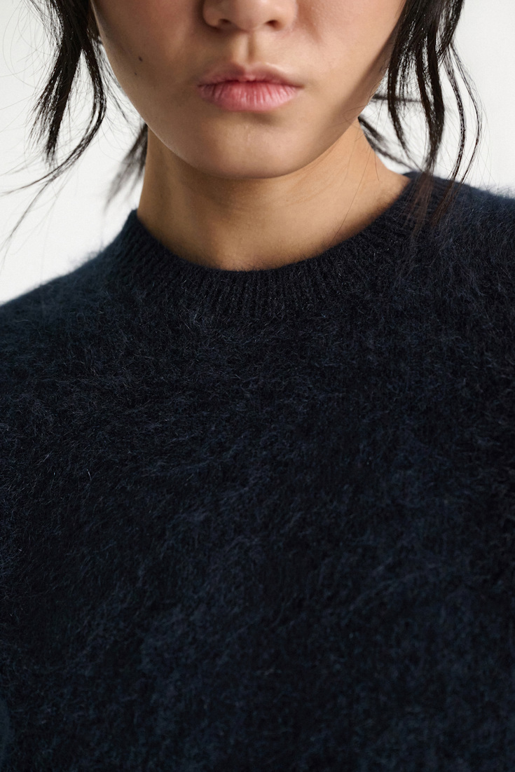 Dorothee Schumacher Fluffy Halbarm-Pullover aus Merino und Kaschmir dark navy