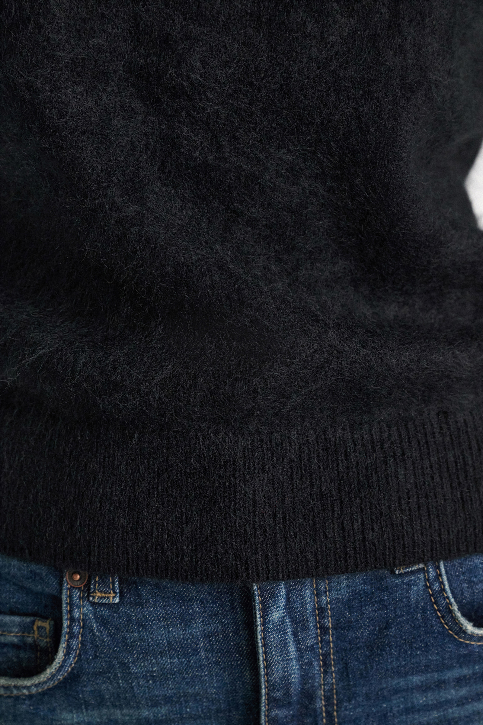 Dorothee Schumacher Fluffy Halbarm-Pullover aus Merino und Kaschmir pure black