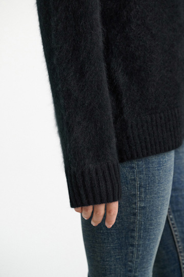 Dorothee Schumacher Fluffy Pullover aus Merino und Kaschmir pure black
