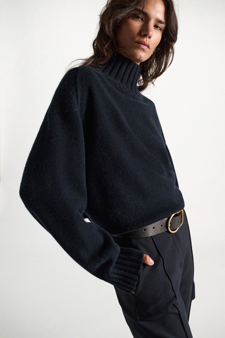 Dorothee Schumacher Turtleneck pullover in Merino-cashmere mix dark navy