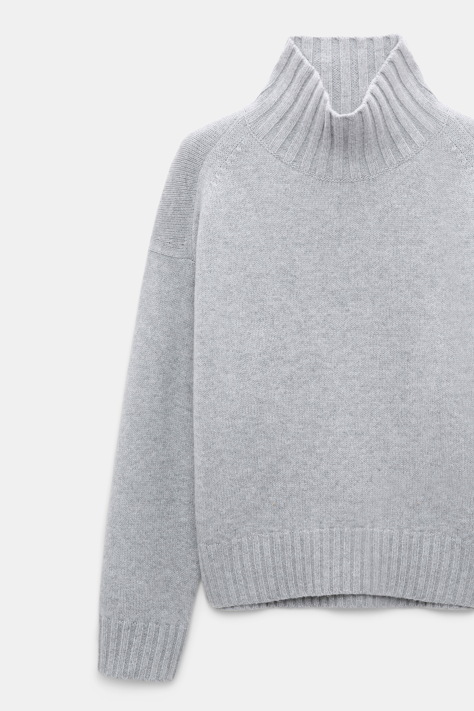 Dorothee Schumacher Turtleneck pullover in Merino-cashmere mix medium grey