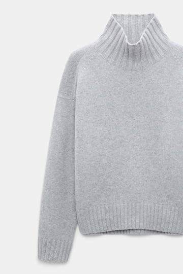 Dorothee Schumacher Turtleneck pullover in Merino-cashmere mix medium grey