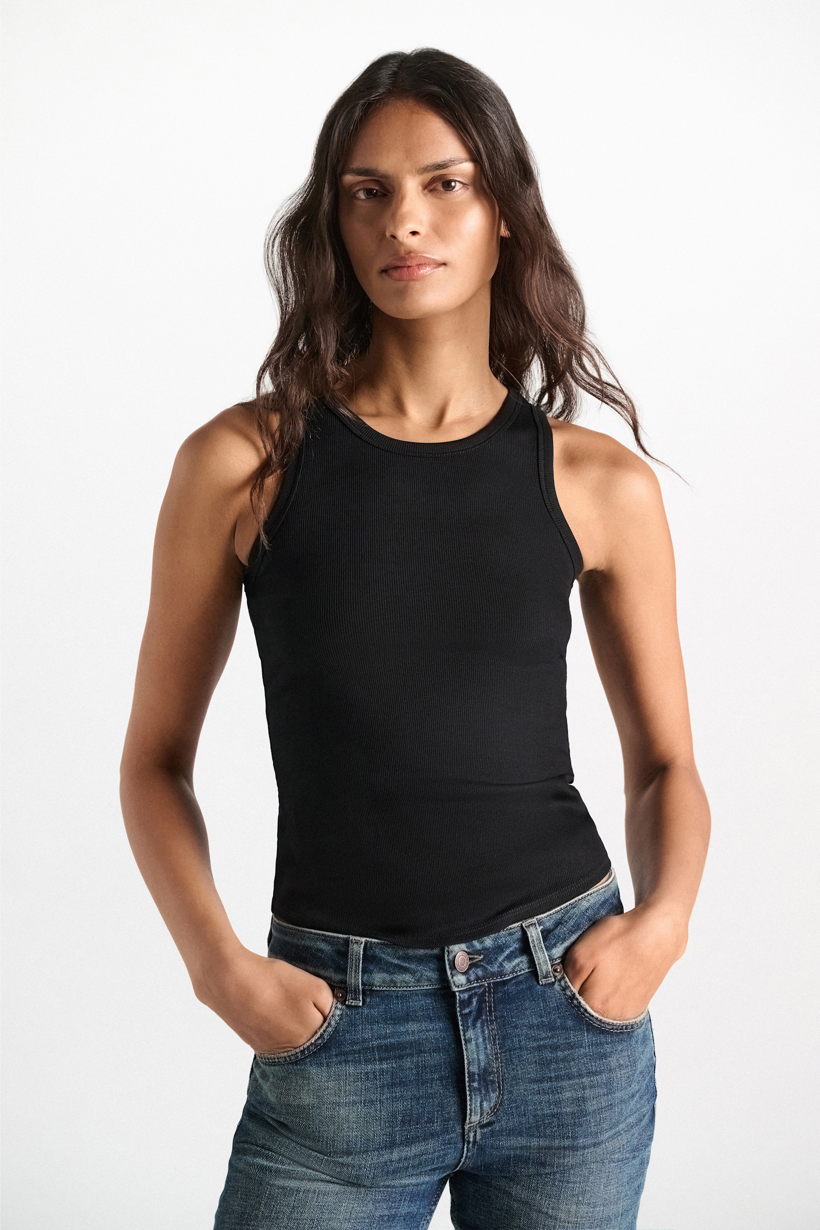 Dorothee Schumacher Baumwoll-Ripp-Tanktop pure black Model Detail View