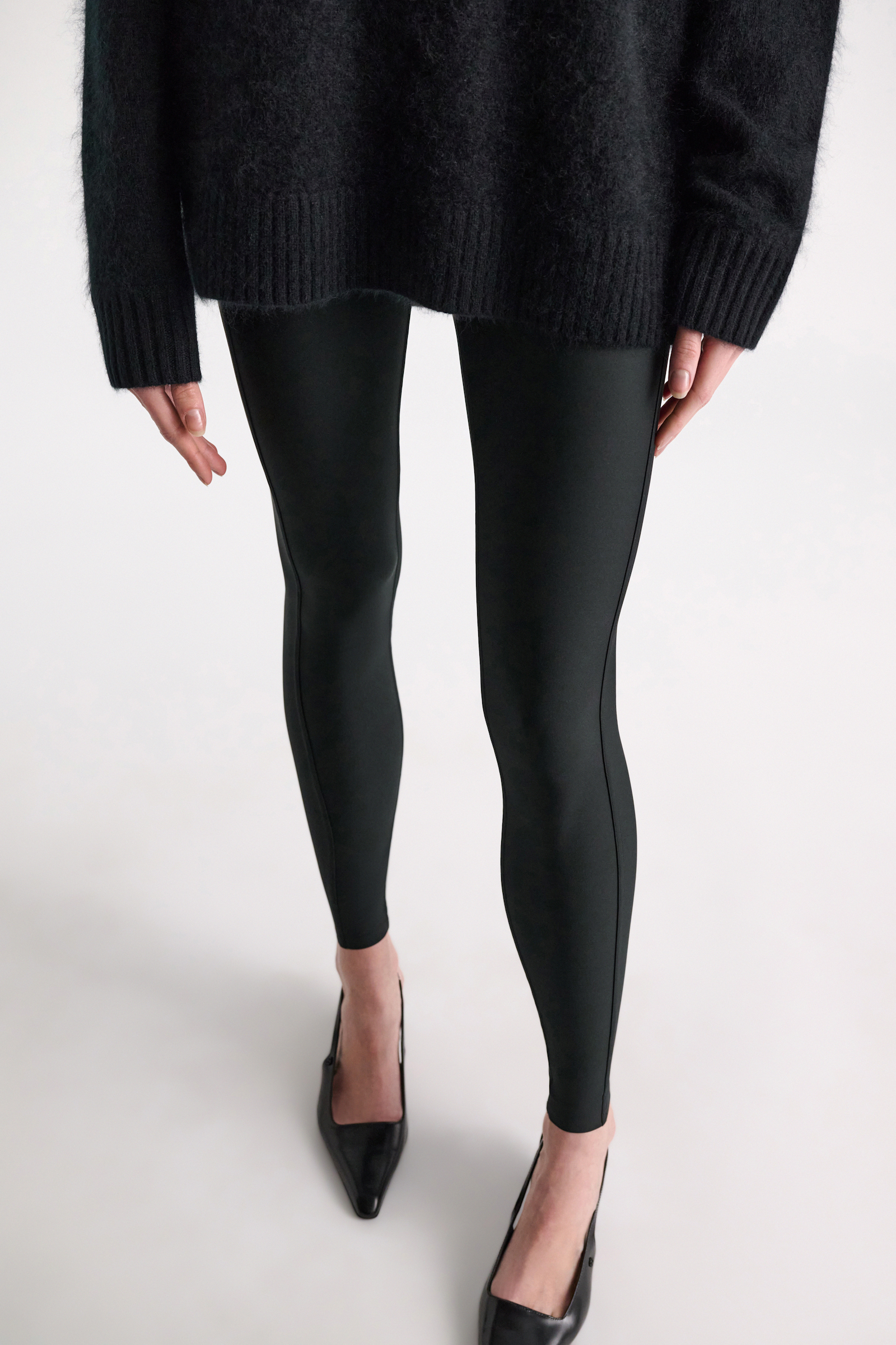 Dorothee Schumacher Leggings with side panels pure black