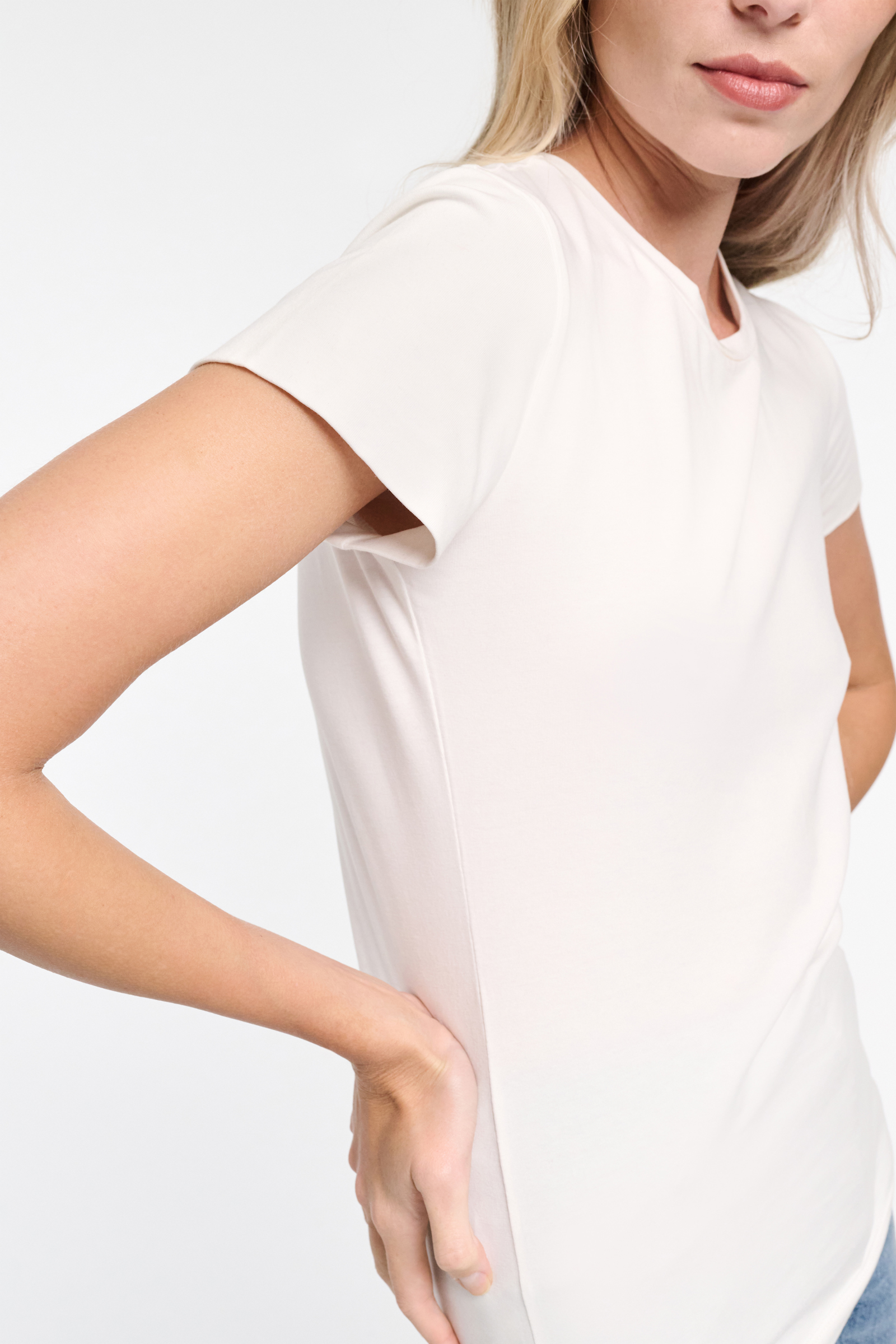 Dorothee Schumacher BASIC T-SHIRT IN COTTON JERSEY camellia white