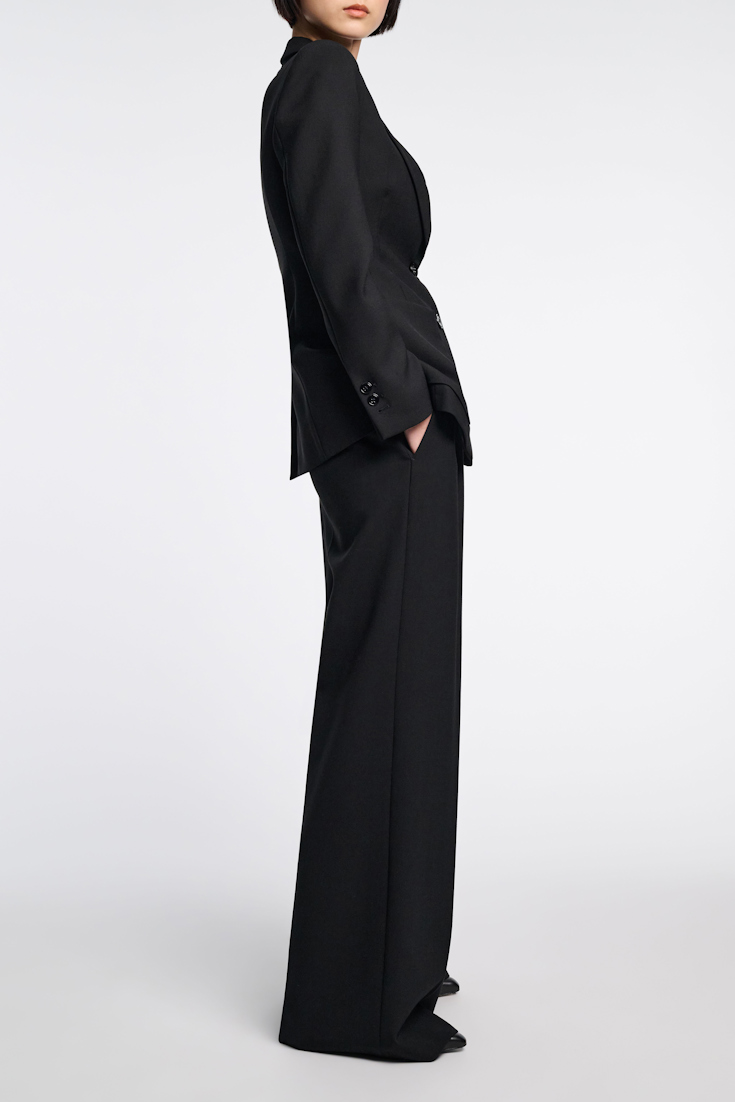 Dorothee Schumacher Hourglass blazer pure black