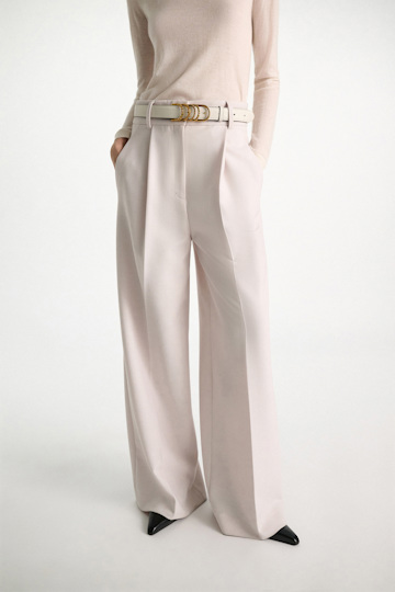 Dorothee Schumacher Wide leg pleated pants pearl sand