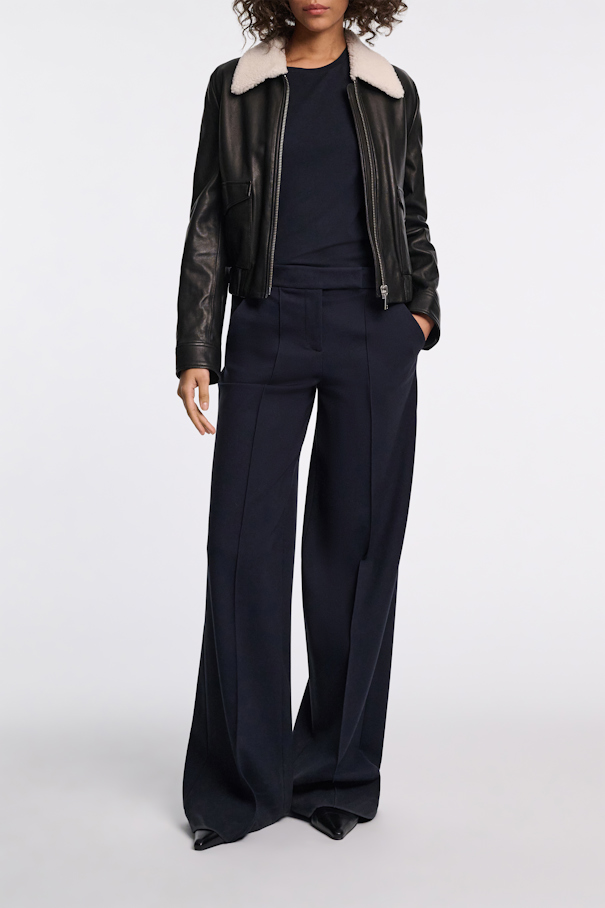 SLEEK STATEMENT jacket