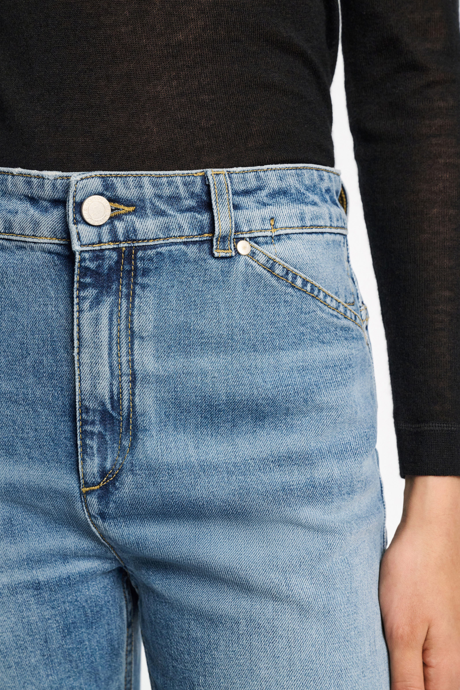Dorothee Schumacher Stone wash indigo blue flared jeans denim blue