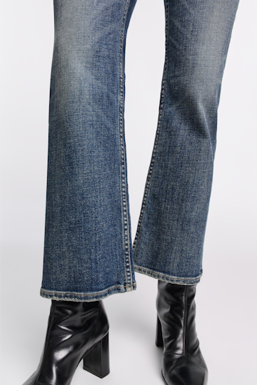 Dorothee Schumacher Cropped Jeans mit ausgestelltem Bein vintage blue