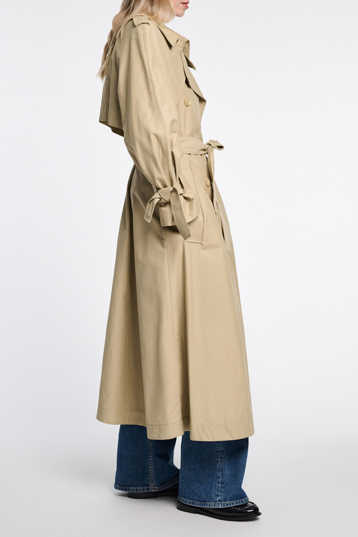 Dorothee Schumacher Trench coat in techno fabric khaki beige