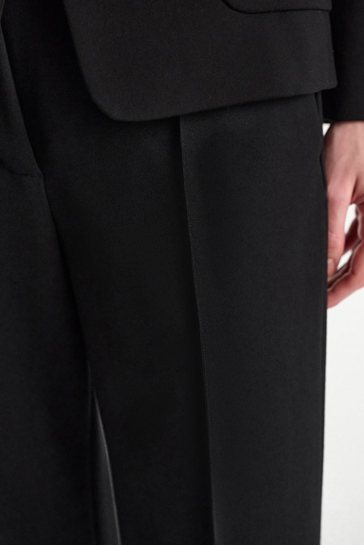 Dorothee Schumacher Cigarette pants in Punto Milano pure black