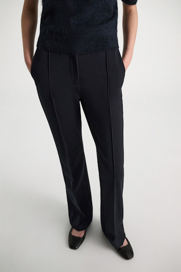 Dorothee Schumacher Flared pants in Punto Milano dark navy