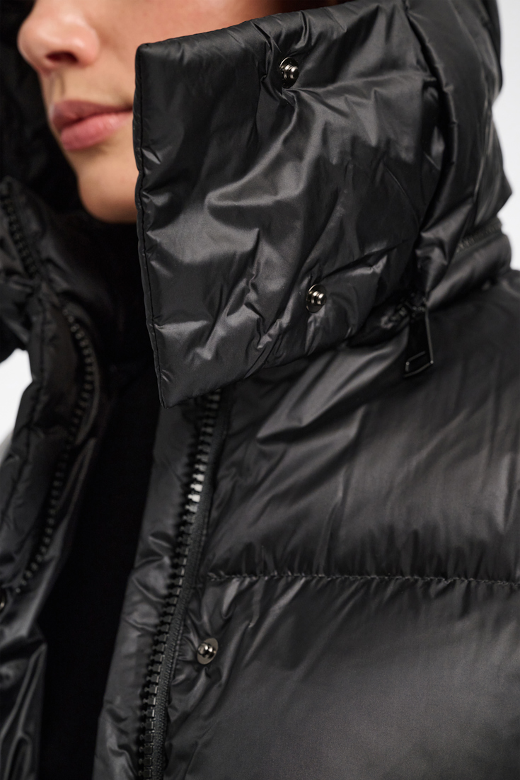 Dorothee Schumacher Quilted nylon down jacket pure black