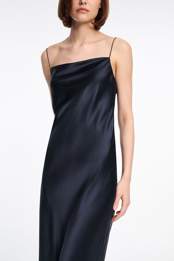 Dorothee Schumacher Kleid aus Satin mit Wasserfallausschnitt dark navy