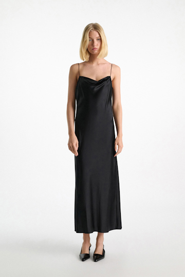 Dorothee Schumacher Loosely fitted stretch silk-satin midi-dress pure black