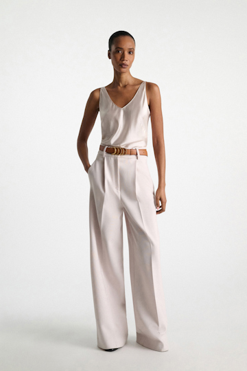 Dorothee Schumacher Top aus Satin mit verstellbaren Trägern natural white