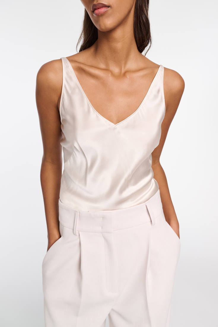 SENSE OF SHINE top